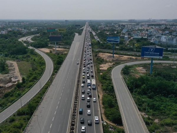 Đầu tư mở rộng dự án đường cao tốc TP Hồ Chí Minh - Long Thành - Dầu Giây