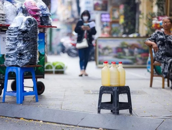 Mua xăng bằng can, chai nhựa: Không cấm nhưng tuyệt đối không được tích trữ, bán hàng sai qui định để kiếm lời