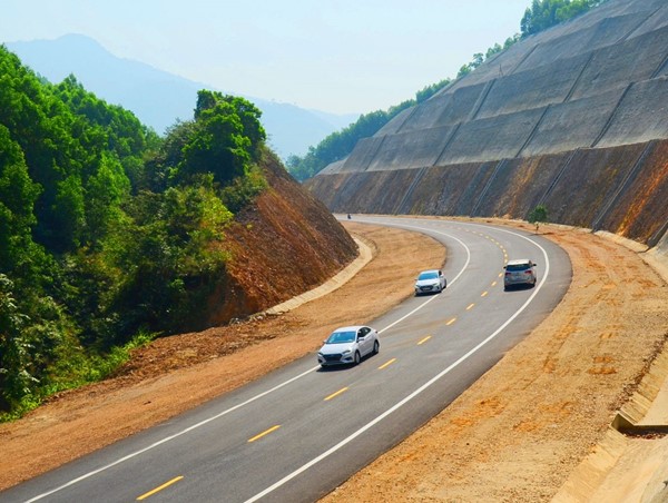 Đề xuất đầu tư 2.100 tỷ đồng làm cao tốc Hòa Liên - Túy Loan thuộc tuyến cao tốc Bắc - Nam