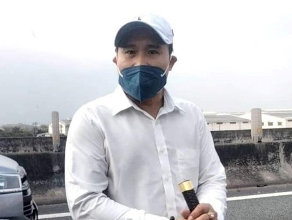 Phạt 11 triệu đồng tài xế cầm hung khí doạ người trên cao tốc