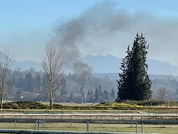 Máy bay nứt vỡ giữa không trung, 4 người thiệt mạng