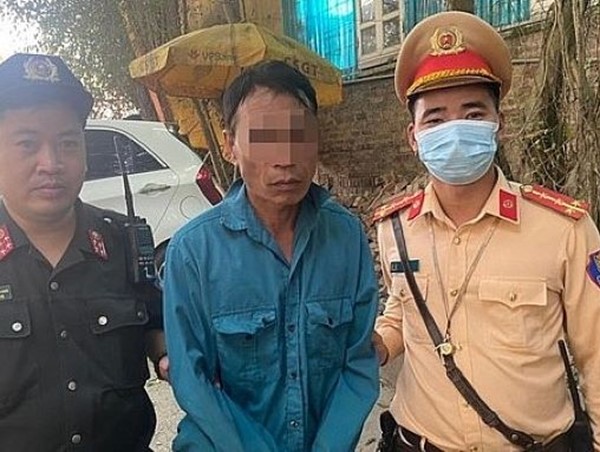 Gã nghiện "có tật giật mình" khi gặp cảnh sát 141