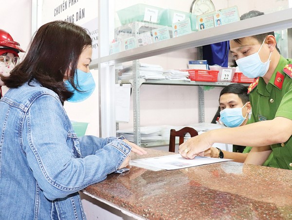 Thủ tục đăng ký thường trú, tạm trú đối với người sinh sống ổn định lâu dài tại các khu đất dịch vụ