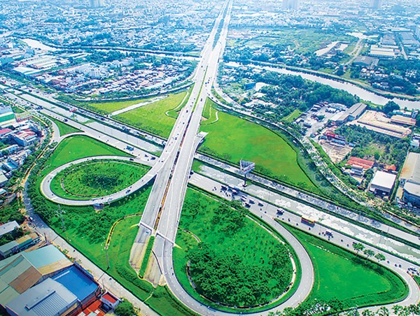 Vùng Đông Nam Bộ tập trung phát triển mạng lưới đường bộ cao tốc
