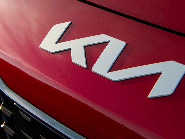 Logo mới khiến nhiều người nhầm lẫn “KIA” thành “KN“