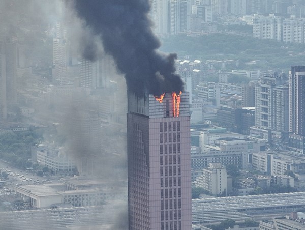 Cháy chung cư ở Trung Quốc, 10 người thiệt mạng