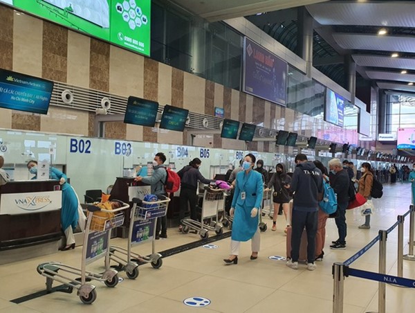 Cục Hàng không yêu cầu rà soát việc mở bán, giữ vé máy bay dịp Tết Nguyên đán 2023