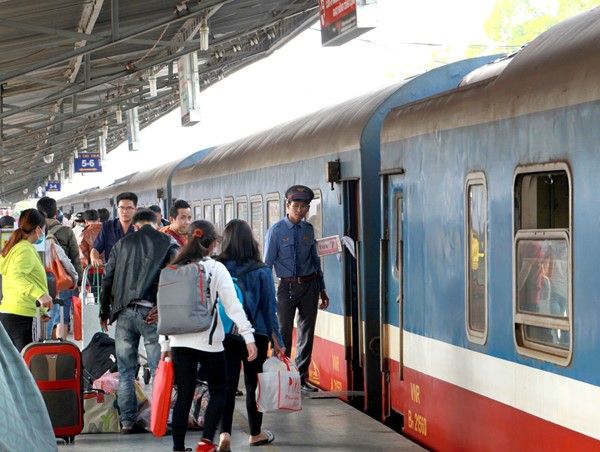 Tăng thêm 7 đoàn tàu từ TP Hồ Chí Minh về miền Trung và miền Bắc trước Tết