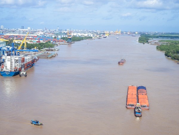 Công bố mở luồng đường thủy nội địa chuyên dùng Ao Tiên - Vân Đồn