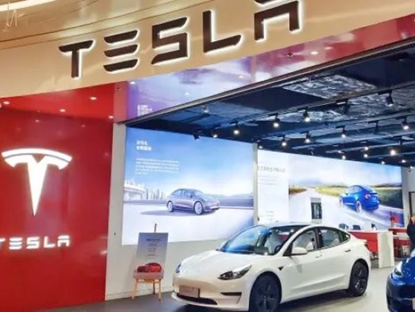 Tesla triệu hồi 435.000 xe tại Trung Quốc do lỗi đèn hậu