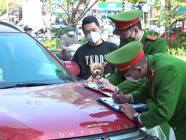 Tích cực tuyên truyền nâng cao ý thức chấp hành pháp luật an toàn giao thông, đô thị