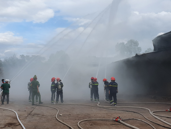 Tăng cường công tác PCCC mùa hanh khô dịp Tết và các lễ hội đầu năm 2023