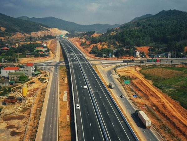 Đồng loạt khởi công 12 dự án cao tốc Bắc-Nam vào ngày 1/1/2023