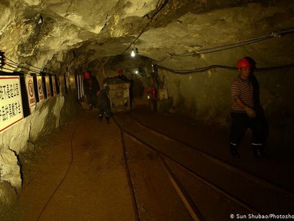 Sập mỏ vàng ở Trung Quốc, 18 người bị mắc kẹt