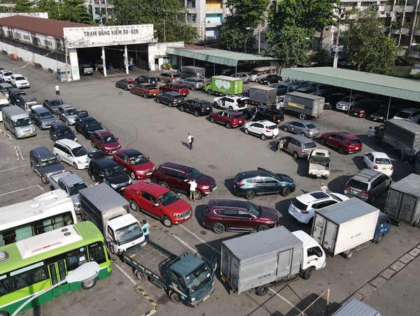 Tuyệt đối không để xảy ra ách tắc, chậm trễ trong việc đăng kiểm