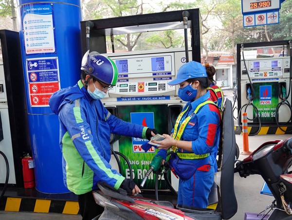 Tuyệt đối không để thiếu hụt, đứt gãy nguồn cung xăng dầu dịp Tết