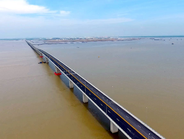 Xem xét đầu tư xây dựng đường song hành đường ô tô Tân Vũ - Lạch Huyện