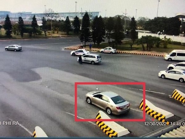 Xác định danh tính tài xế taxi “dù” ăn chặn tiền của khách Nhật Bản