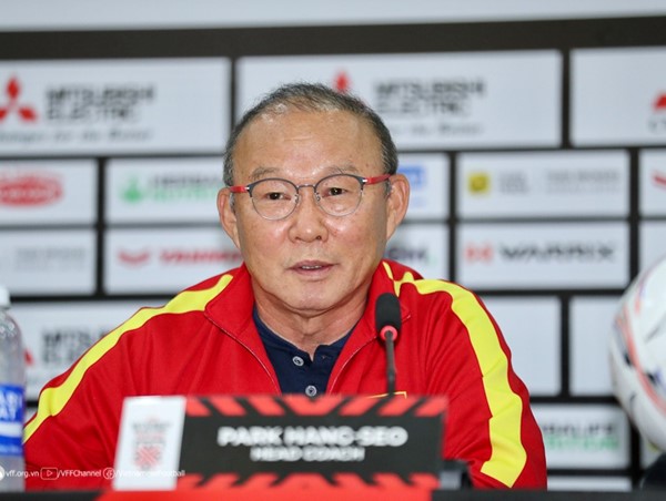 ĐT Việt Nam quyết thắng Myanmar để đoạt ngôi đầu bảng