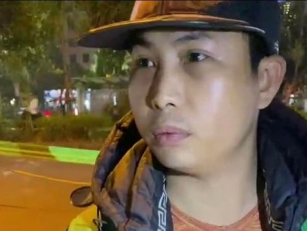 Nam thanh niên mặc đồng phục xe ôm công nghệ tàng trữ số lượng lớn ma túy