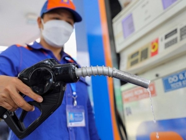 Giá xăng tăng sau 4 lần giảm liên tiếp