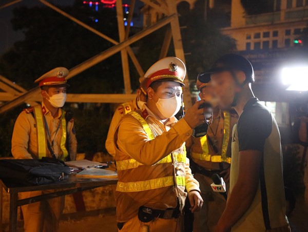 Hà Nội: Phát hiện 244 trường hợp vi phạm nồng độ cồn trong 3 ngày nghỉ lễ