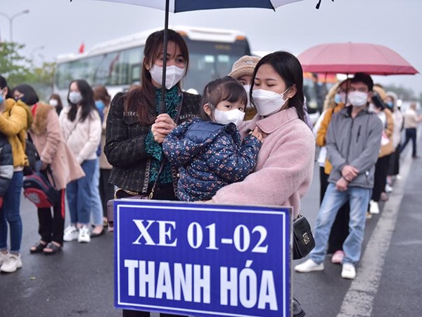 Hà Nội: Hỗ trợ kinh phí cho hơn 55 nghìn công nhân về quê đón Tết