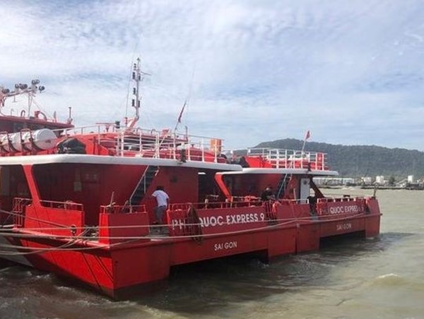 Tạm dừng hoạt động tàu, phà ra đảo Phú Quốc