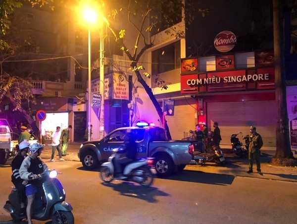 Truy bắt nghi phạm đâm tử vong cô gái trên vỉa hè 