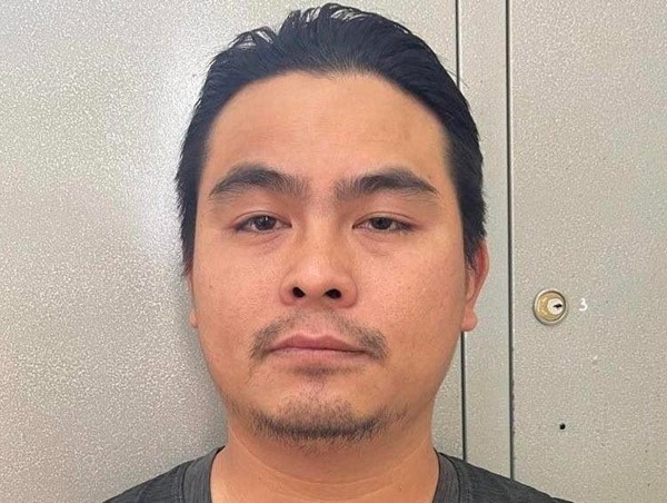 Khởi tố đối tượng buôn bán pháo nổ