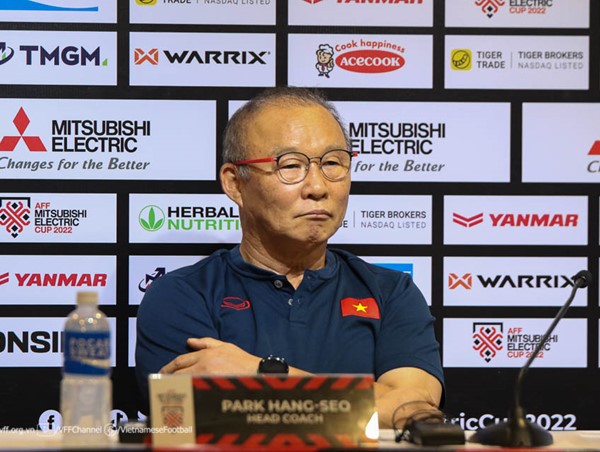 HLV Park Hang Seo: ĐT Việt Nam đủ sức giành chiến thắng ngay trên sân Thái Lan