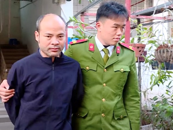 Tạm giữ tài xế ô tô tông chết người rồi bỏ trốn