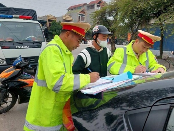 Gần 22.000 trường hợp vi phạm giao thông trong kỳ nghỉ Tết Nguyên đán Quý Mão 2023