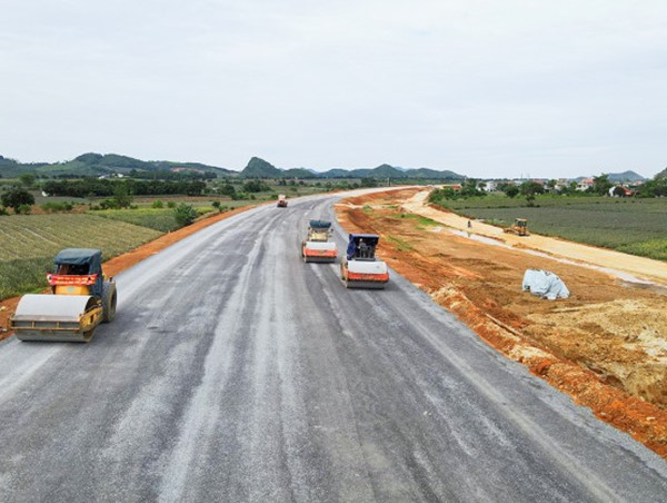 Bộ GTVT yêu cầu đẩy nhanh tiến độ cao tốc Mỹ Thuận - Cần Thơ