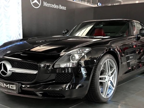 Top 5 siêu xe đắt giá nhất của “Kẻ hủy diệt” Arnold Schwarzenegger