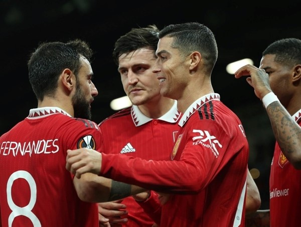 Ronaldo mời 4 đồng đội cũ ở MU đến Saudi Arabia