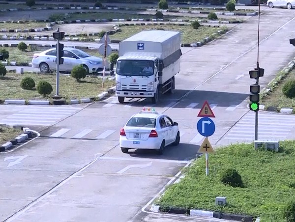 Siết chặt công tác đào tạo, sát hạch, cấp đổi giấy phép lái xe
