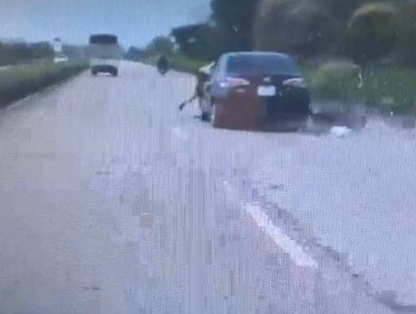 Khởi tố tài xế U70 hất CSGT lên capo khi bị kiểm tra nồng độ cồn