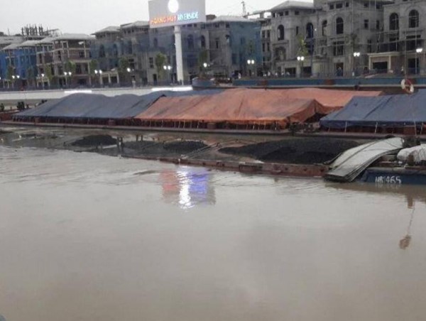 Hạn chế phương tiện giao thông đường thủy nội địa qua sông Đào Hạ Lý 