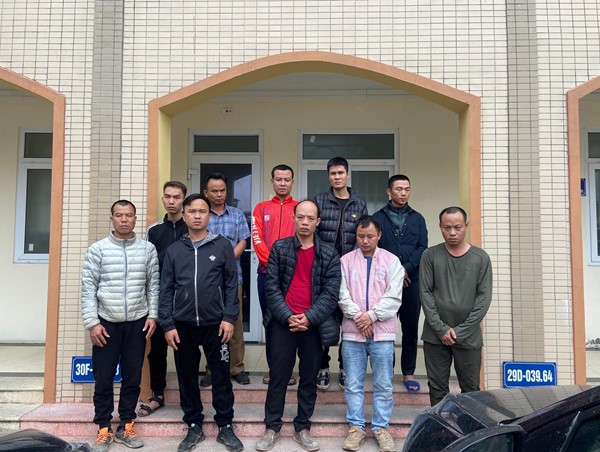 Bắt quả tang nhóm đối tượng đánh bạc tại khu đô thị Thanh Hà