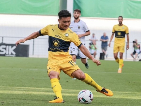 Quang Hải xin rút khỏi đội hình 1 của Pau FC