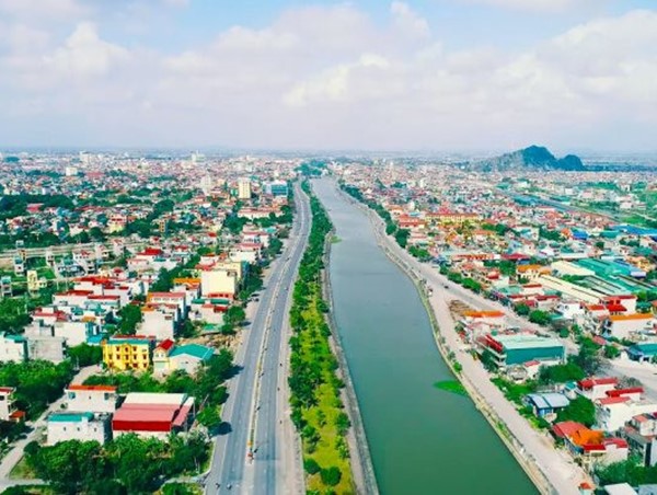 Phát triển đô thị Ninh Bình thành trung tâm du lịch sinh thái văn hóa cấp vùng đồng bằng sông Hồng
