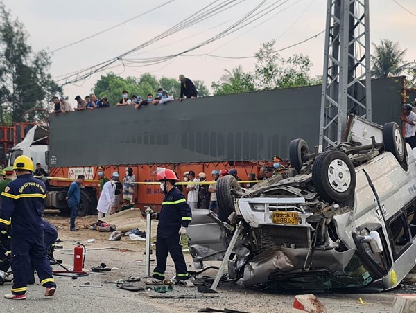 Thủ tướng chỉ đạo khắc phục hậu quả vụ tai nạn ở Quảng Nam