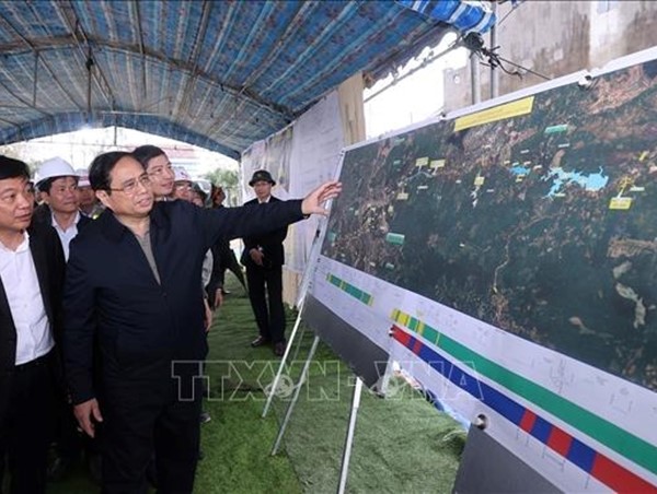 Thủ tướng quán triệt 5 yêu cầu trong triển khai các dự án hạ tầng giao thông trọng điểm