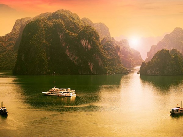Vịnh Hạ Long lọt top điểm đến ngắm bình minh, hoàng hôn đẹp ở châu Á