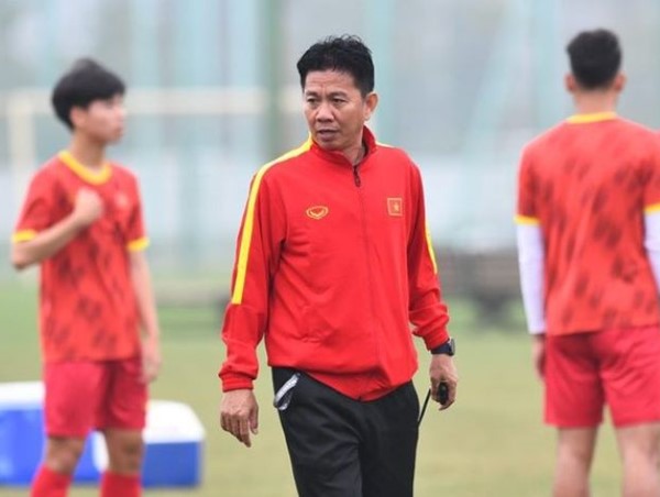 Đội tuyển U20 Việt Nam lên đường tập huấn tại UAE