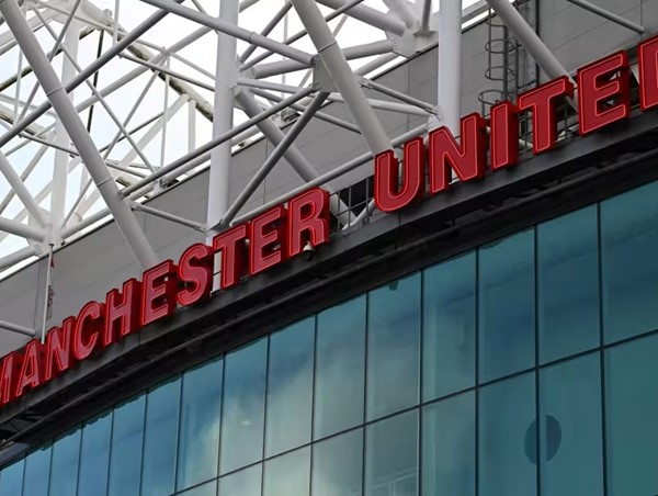 Tỷ phú Qatar muốn mua Man United