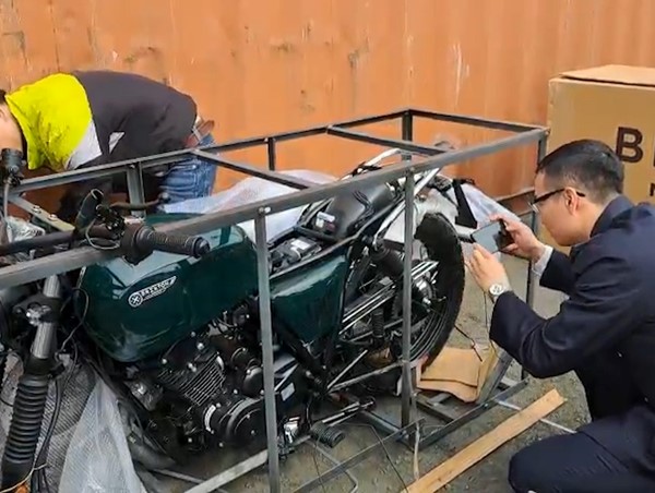 Bắt giữ lô xe máy không rõ nguồn gốc trị giá khoảng 3 tỉ đồng