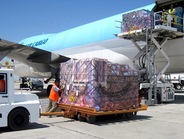 Tình hình vận chuyển hàng không 2 tháng đầu năm 2023 ra sao?