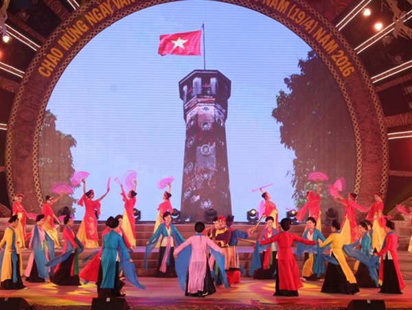 Khẩn trương xây dựng Chương trình tổng thể mục tiêu quốc gia về chấn hưng, phát triển văn hoá, xây dựng con người Việt Nam